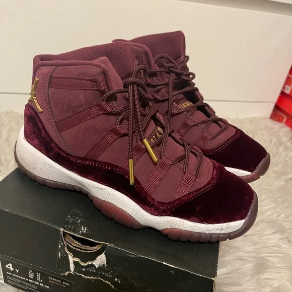 Air Jordan 11 Retro GG Heiress Velvet